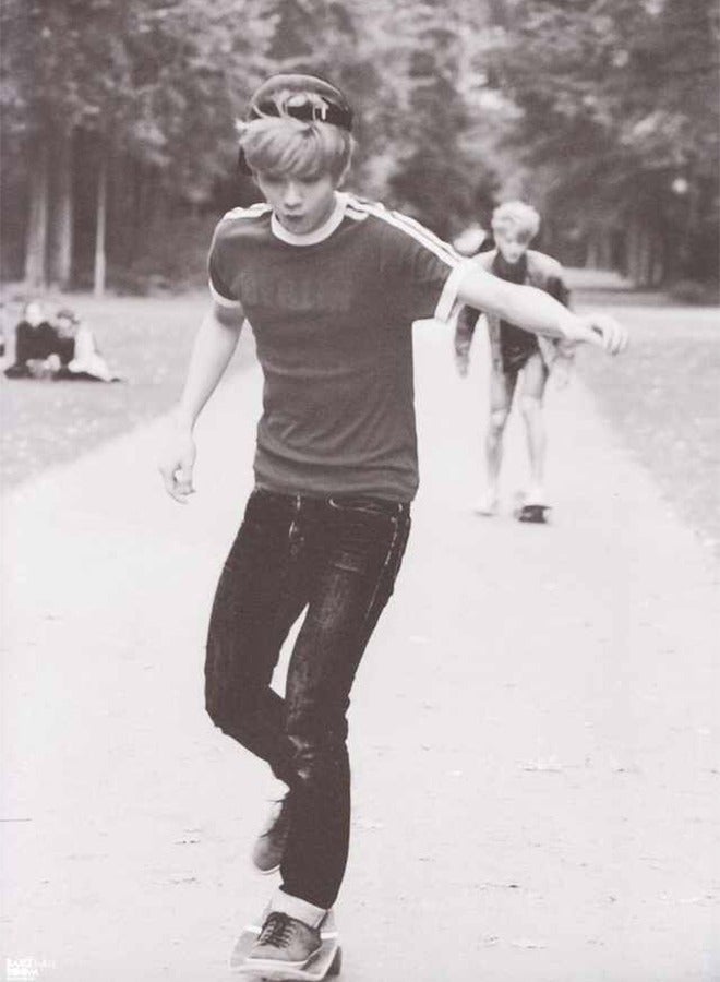 GROIC Skateboards Four-Wheel Skateboard Medium Size Board Space Theme Colorful Double-Sided Pattern for Beginner Skateboard or Kids Youth - Image 4