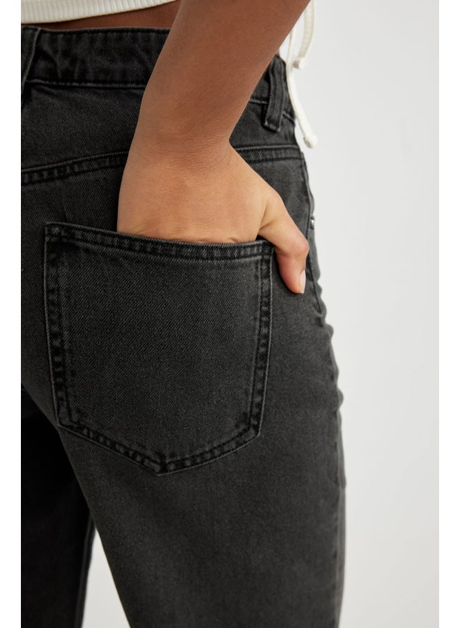DeFacto Woman 90'S Wide Leg Denim Trousers - Image 4