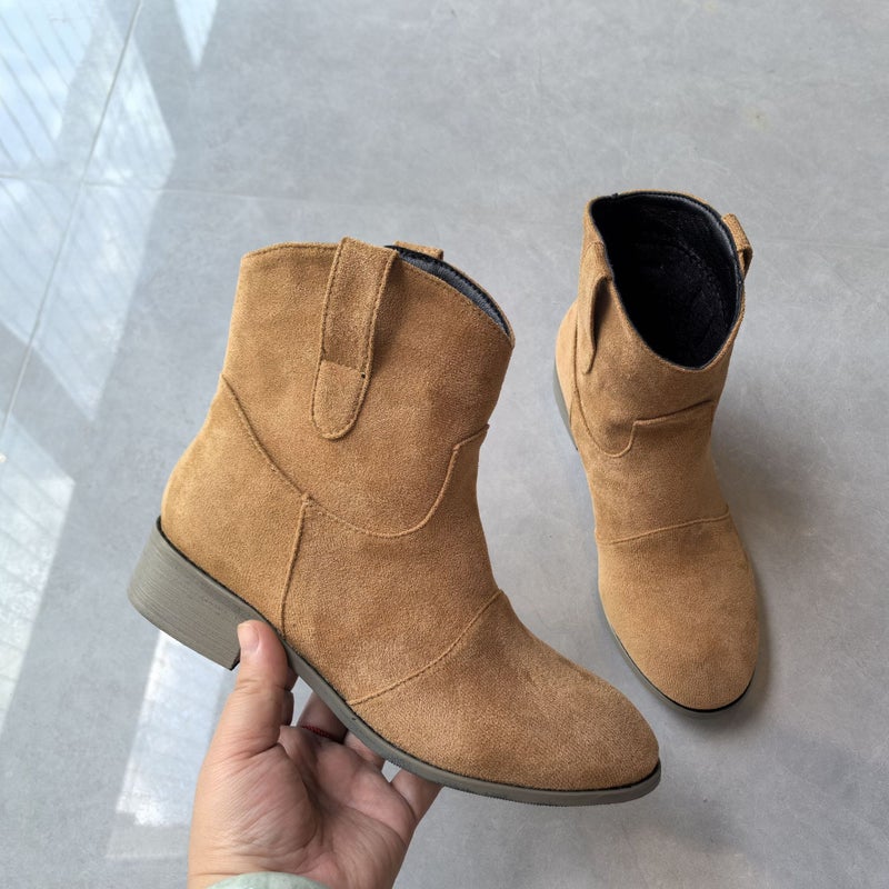 Spring Festival Is Not Closed For Business, New Models For The Fall And Winter Of 2025, New Low-Heeled Boots In Large Sizes 40-48, Trendy Women'S Low-Cut Boots - Image 1