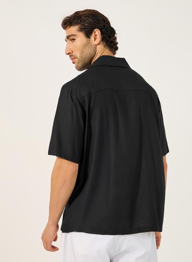 Styli MEN RELAXED FIT RESORT COLLAR SHIRT WITH CROCHET POCKET  - Image 4