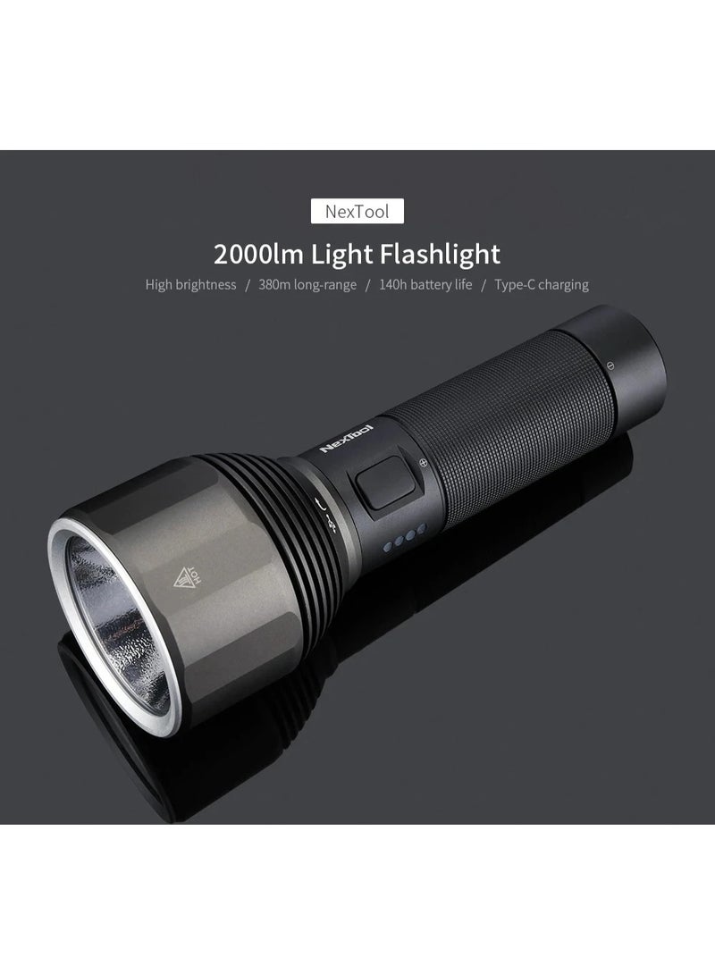 نكستول مصباح يدوي Nextool Mi Youpin Torchlight، مقاوم للماء بمعيار IPX7، مزود بمنفذ شحن Type-C، سطوع يصل إلى 2000 لومن ومدى إضاءة حتى 380 متر، يستخدم LED من نوع XHP50.2، مثالي للتخييم (طرازات NE0126 وNE0134). - Image 2