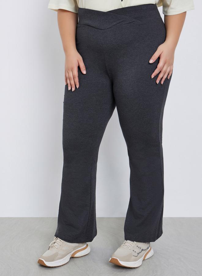 Styli Plus Size V Shaped Waistband Flared Leggings - Image 2
