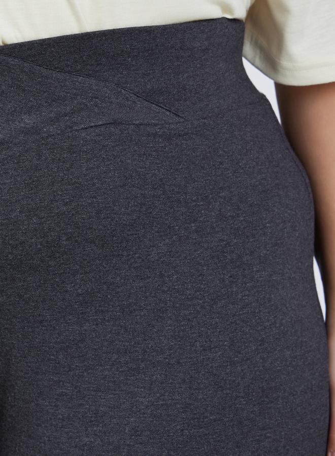 Styli Plus Size V Shaped Waistband Flared Leggings - Image 3