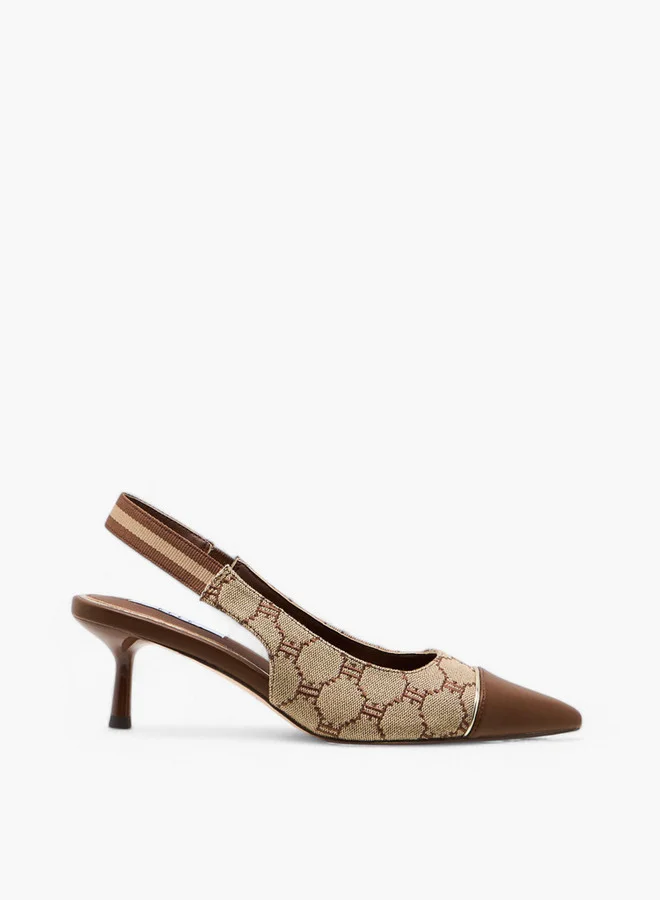 ايل حذاء slingback بطبعة المونوغرام وكعب مدبب وكعب قطة