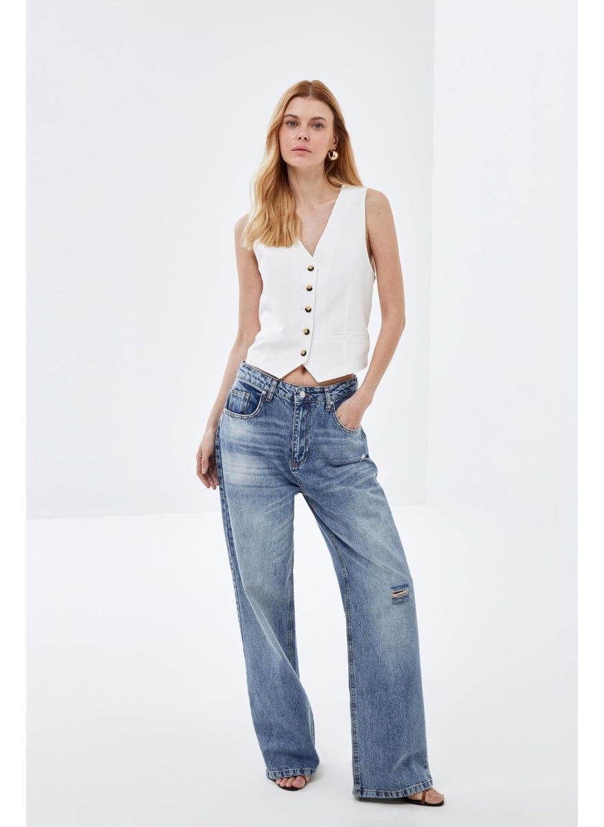 Blue Low Waist Loose Fit Jeans - pzsku/ZD999C7423C237DE583E2Z/45/_/1731413541/f400697b-2273-4d29-8faf-cf685fce1150