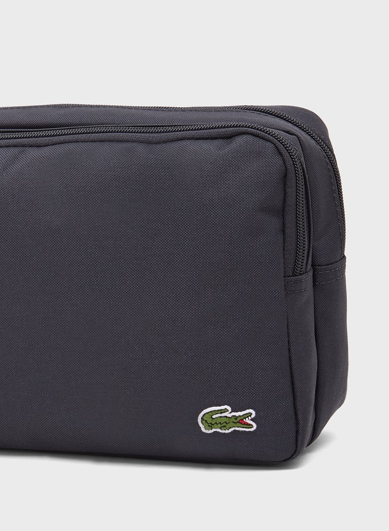 لاكوست حقيبة أدوات النظافة الكلاسيكية - Image 4