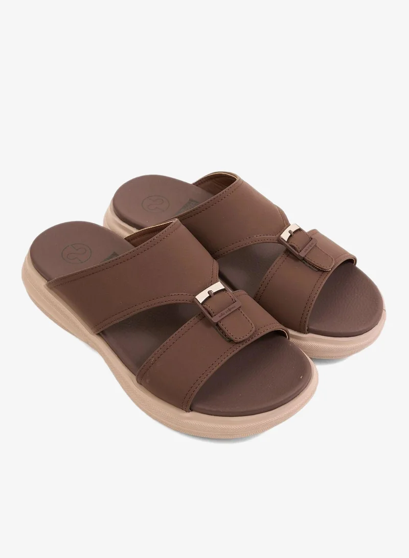 كومفورت بلس صنادل مريحة بلس راحة لا نهائية لون قهوي