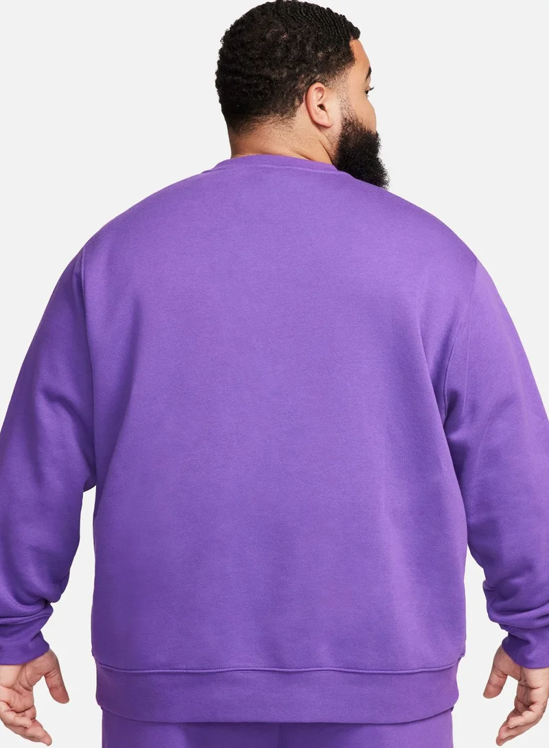 Nike Club+ Patch Graphic Sweatshirt