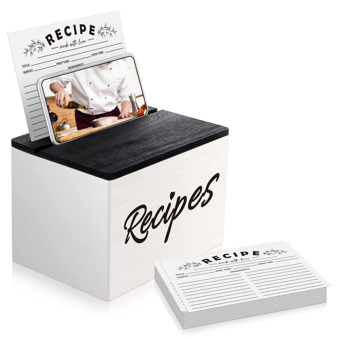 WOODEN RECIPE BOX WITH CARDS RUSTIC WOOD RECIPE CARD HOLDER WITH 50 PCS 5 X 7 CARDS SET FARMHOUSE ORGANIZATION BOX WITH DUAL SLOTS FOR PHONE KITCHEN DECORATIONWHITE