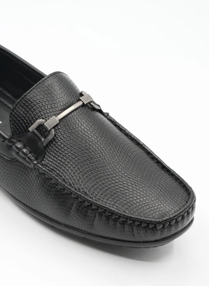 Geoomnii Black Casual Slip-On Shoes for Men – Comfortable & Stylish Everyday Footwear for Men | Best Price UAE