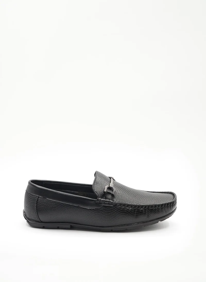 Geoomnii Black Casual Slip-On Shoes for Men – Comfortable & Stylish Everyday Footwear for Men | Best Price UAE