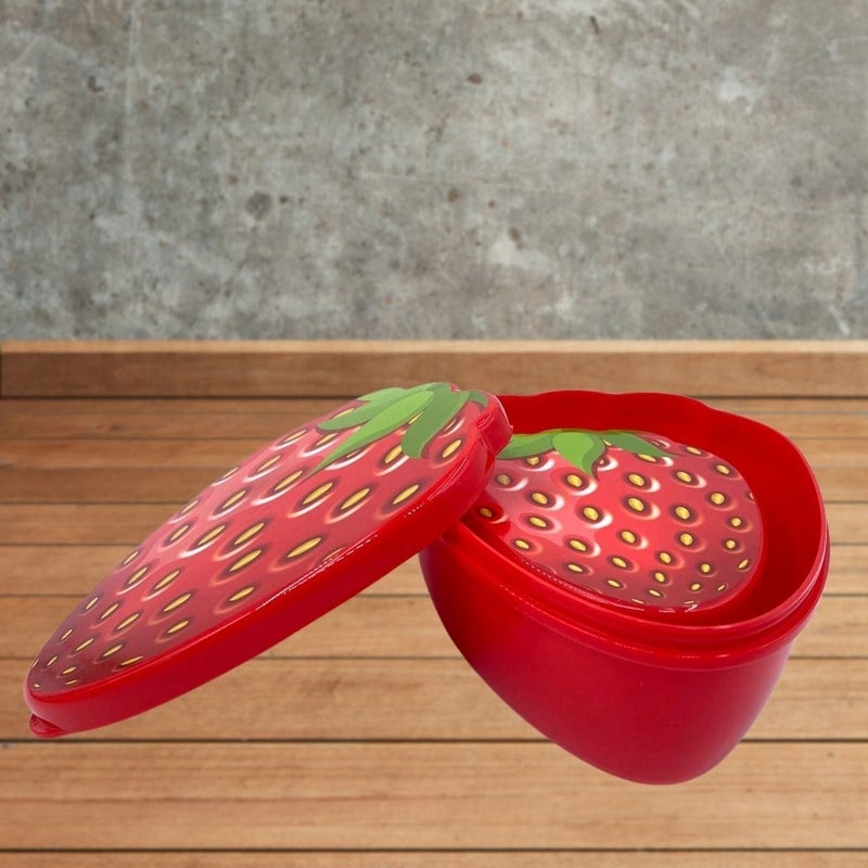 ® Set of 2 Interlocking Strawberry Model Storage and Nutrition Containers (550 ml + 250 Ml)