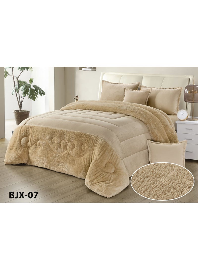 Moon Double-Sided Winter Bed Set for Two – 6 Pieces (1 Comforter + 1 Fitted Sheet + 4 Decorative Pillow Covers), Reversible Design with Velvet Front and Fleece Back, Fits Bed Size 200x200 cm - Image 2