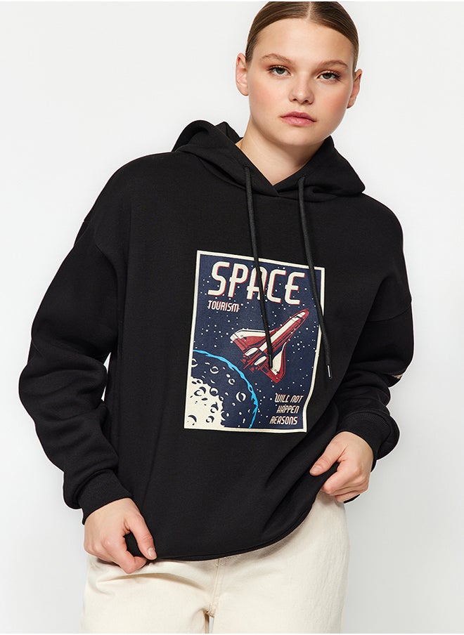 trendyol - Black Thick Inside Fleece Space Printed Oversize/Wide Cut Knitted Sweatshirt TWOAW24SW00407 - Image 1
