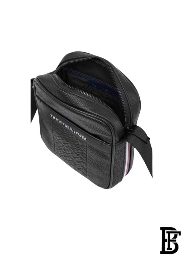 Tommy Hilfiger 0L48D3137 Central Mini Reporter Bag Black  - Image 3