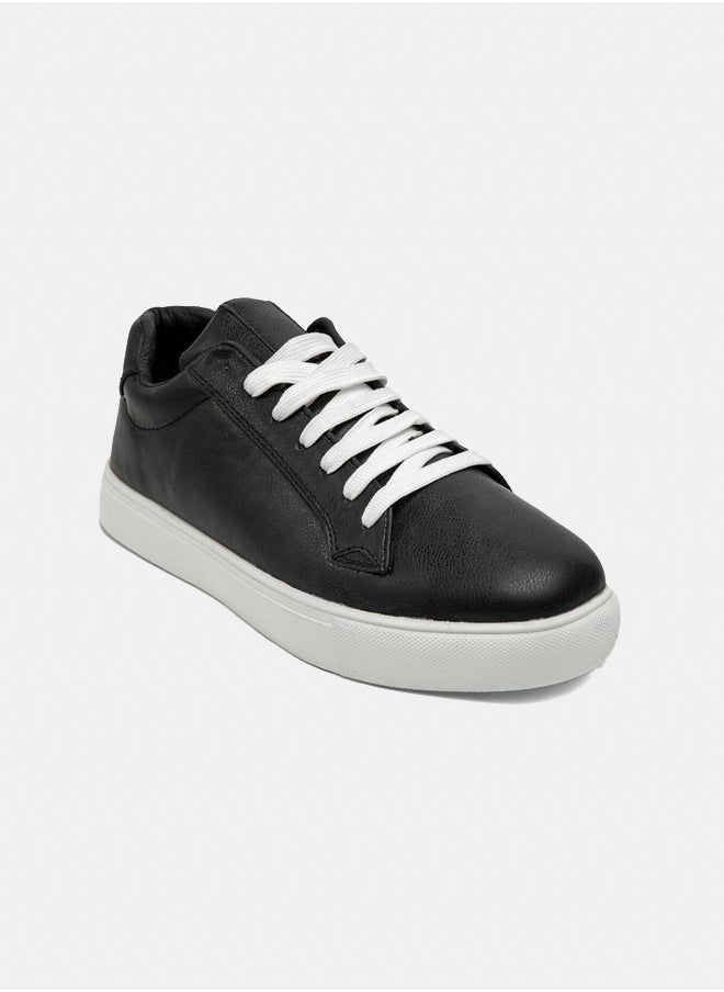 High Top Sneaker