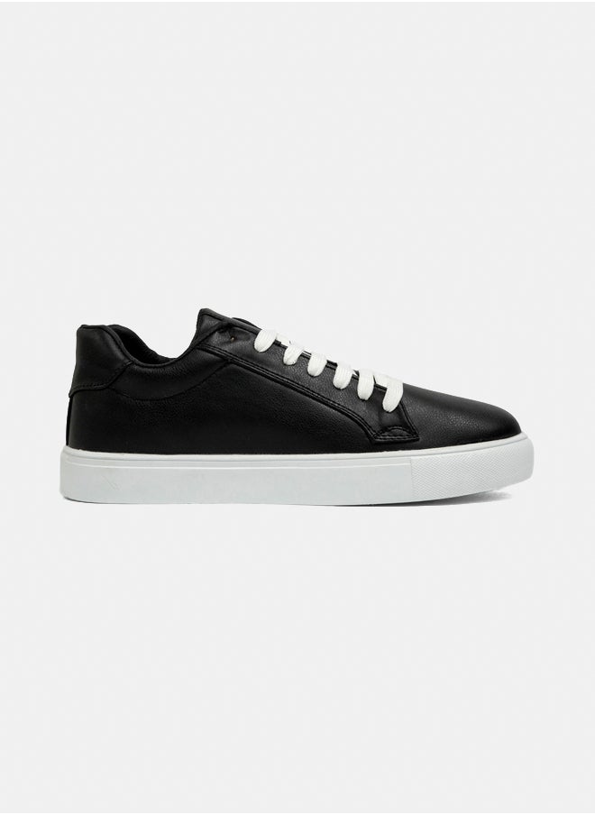 High Top Sneaker