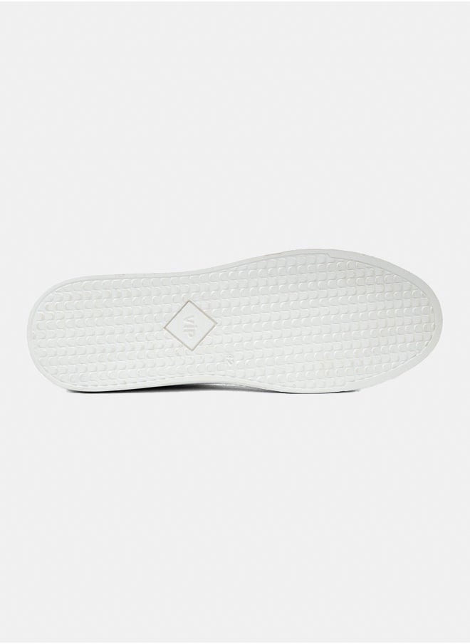 High Top Sneaker