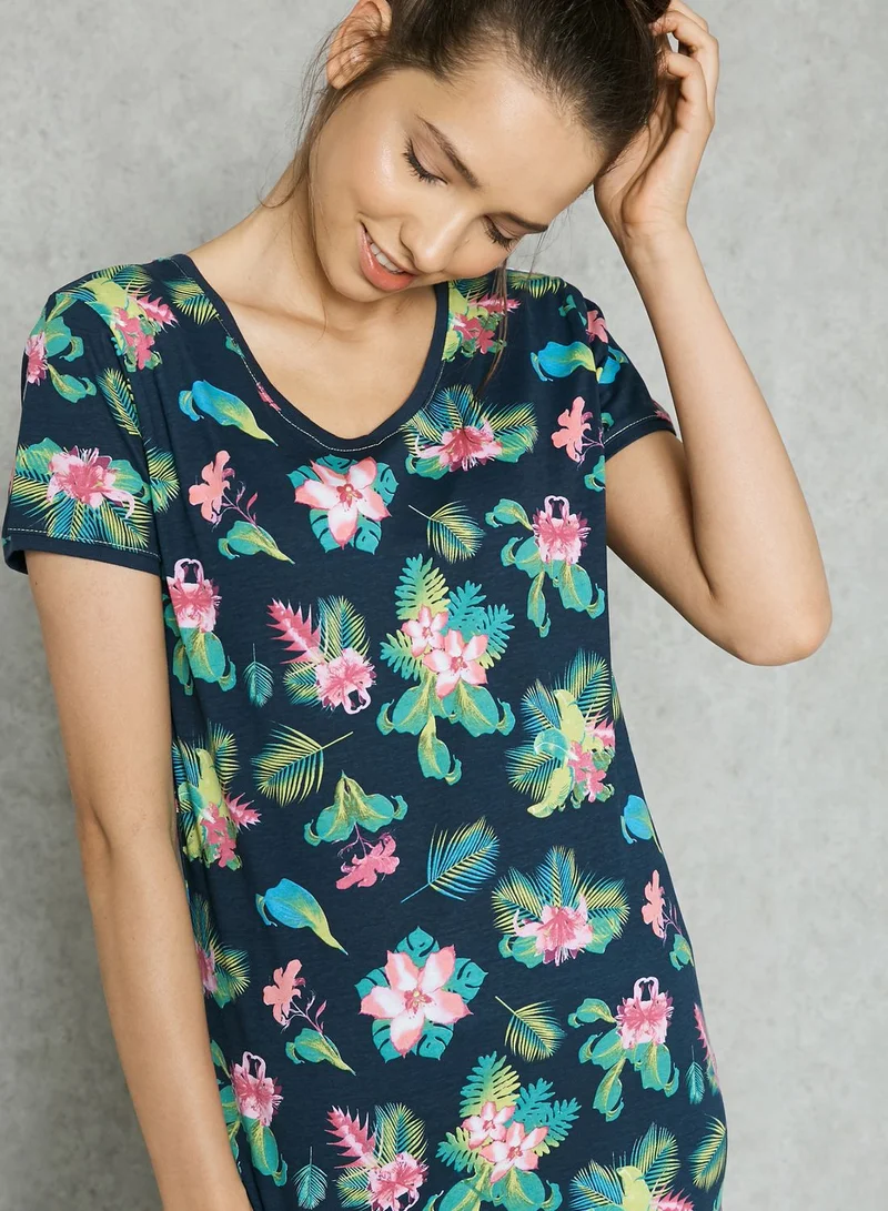 Lounge District Floral Printed Pyjamas Set