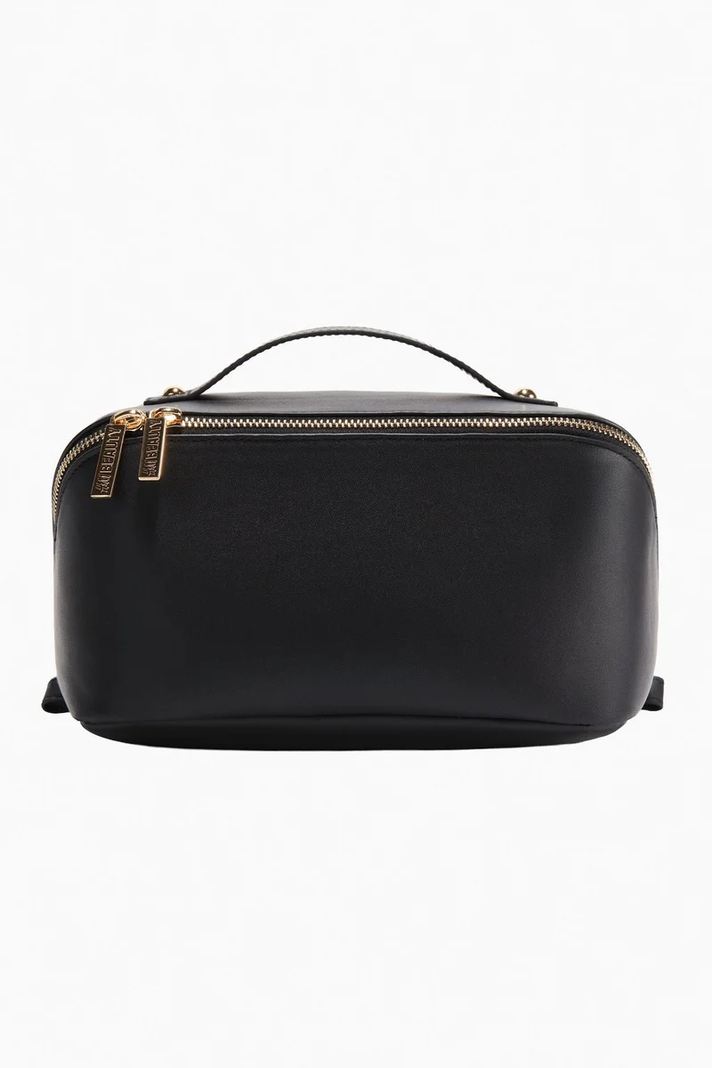 H&M Boxy wash bag