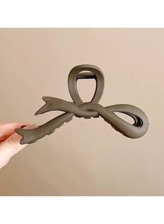 Elegant Butterfly Hair Clip: Large, Plastic, Bow-shaped, Suitable for Ages 14+, Perfect for Styling Hair and Adding a Touch of Grace - view 2