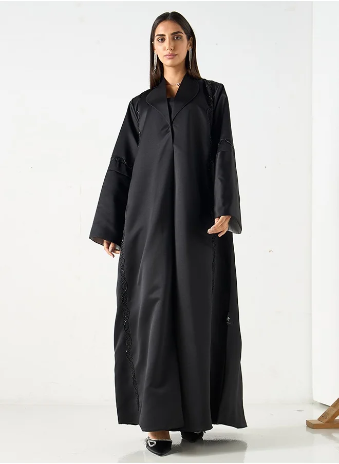 JAMEELA Charcoal black with contrast silver details Abaya