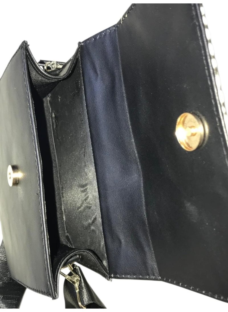 Small Crossbody Bag – Faux Leather Design - Image 4