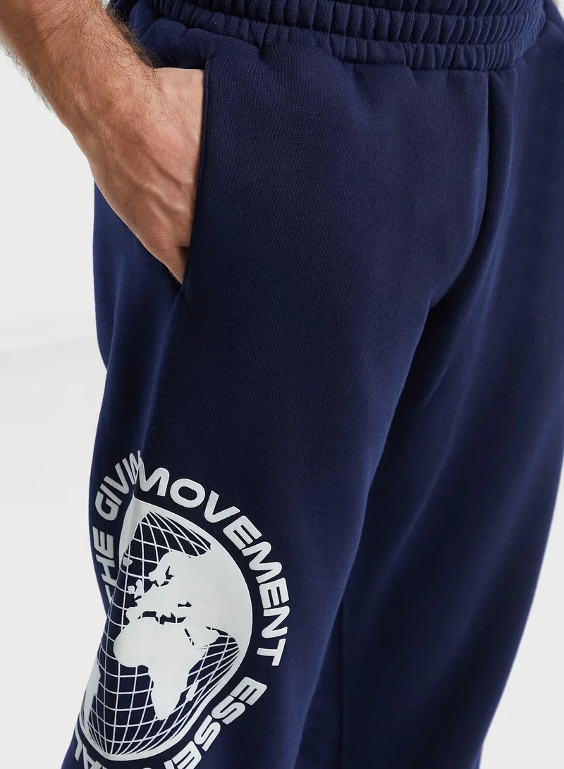 The Giving Movement The Regular Fit Classic Sweatpants