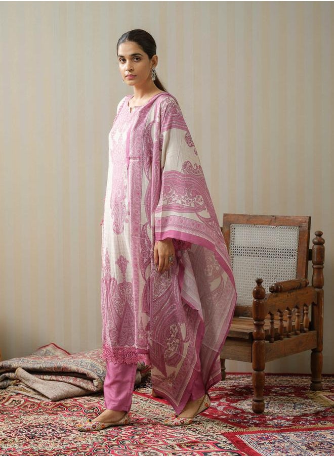 DW Printed Straight Kurta with Trouser and Dupatta Set by Styli  - Image 3