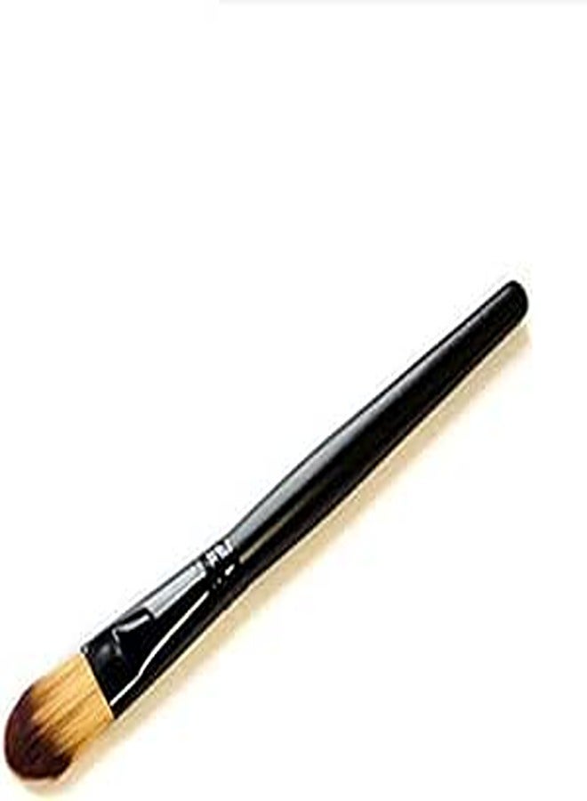 بودرة، كونسيلر، أحمر خدود، كريم أساس سائل، فرش المكياج