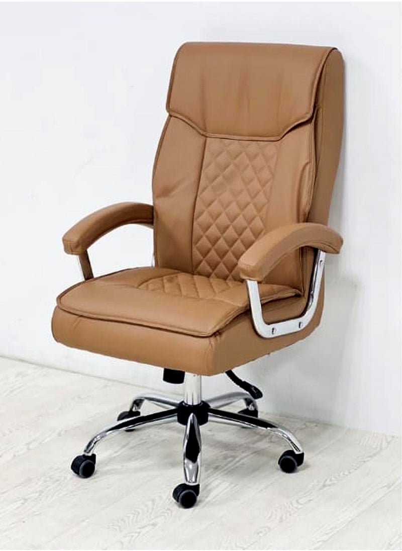 Living - Comfortable Office Chair with such elegant looking design - Image 1