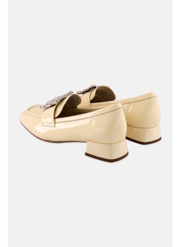 STEVE MADDEN Women Carey Slip On Casual Shoes, Cream  - Image 4