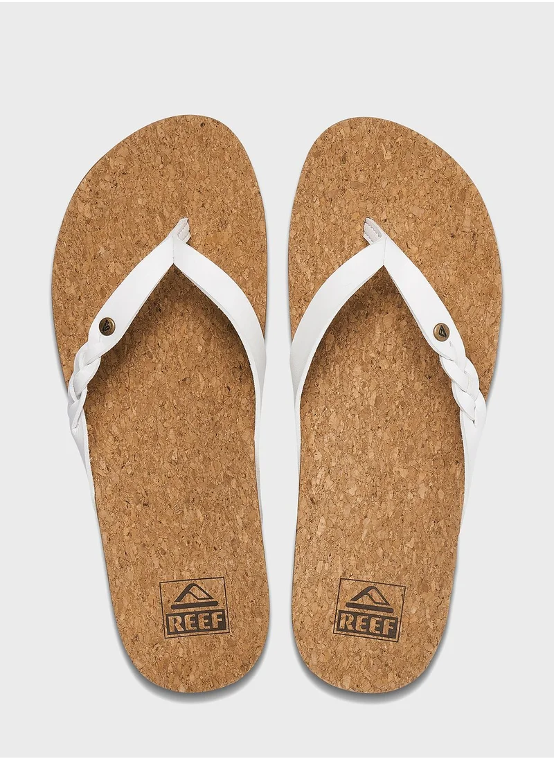 Reef Cushion Court Twist