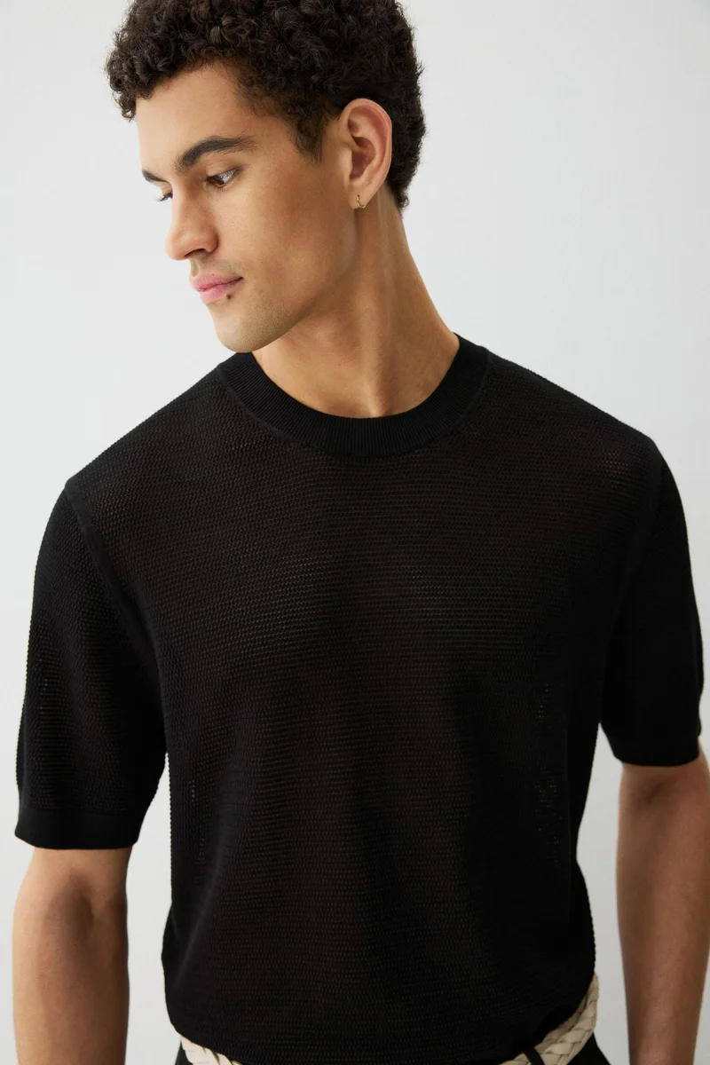 H&M Regular Fit Hole-knit T-shirt