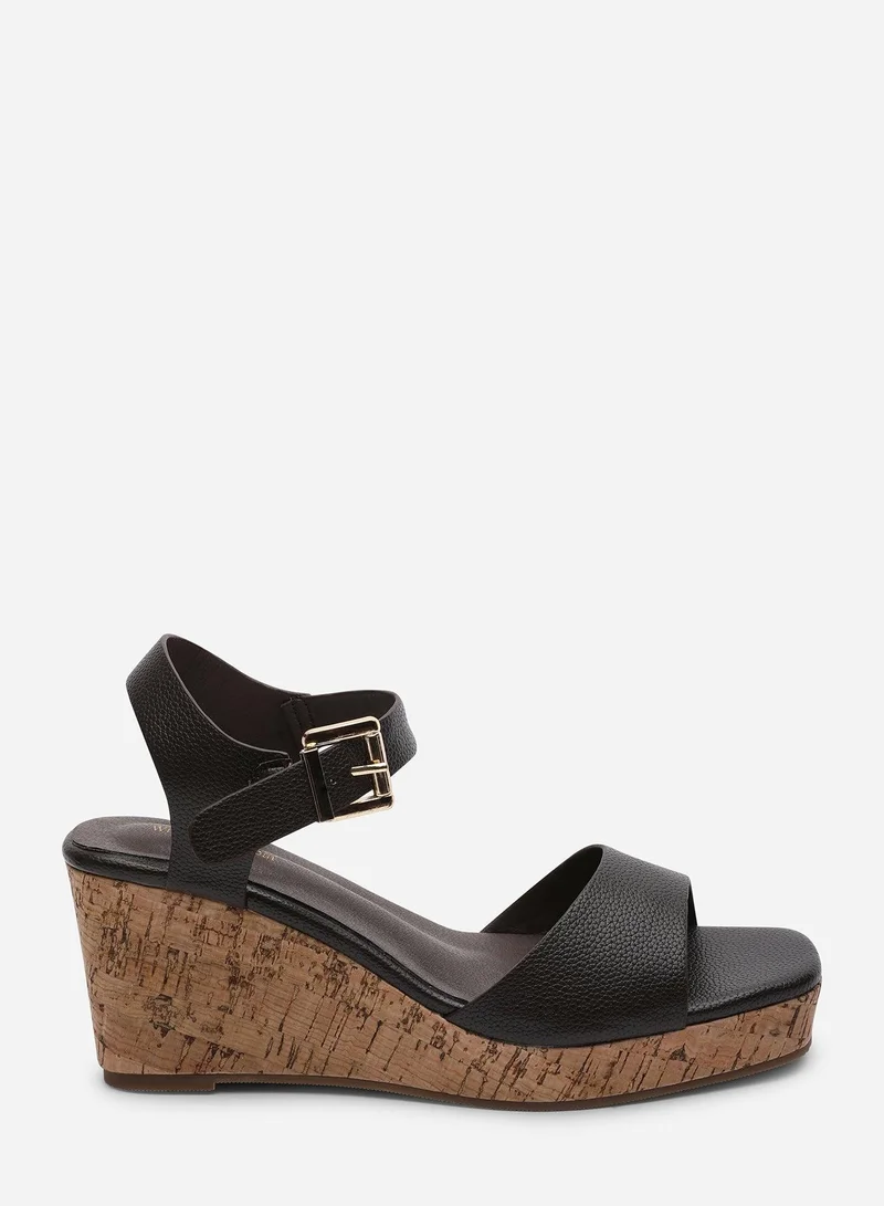 ويرز ذات فروم Giselle Cork Platform Wedge