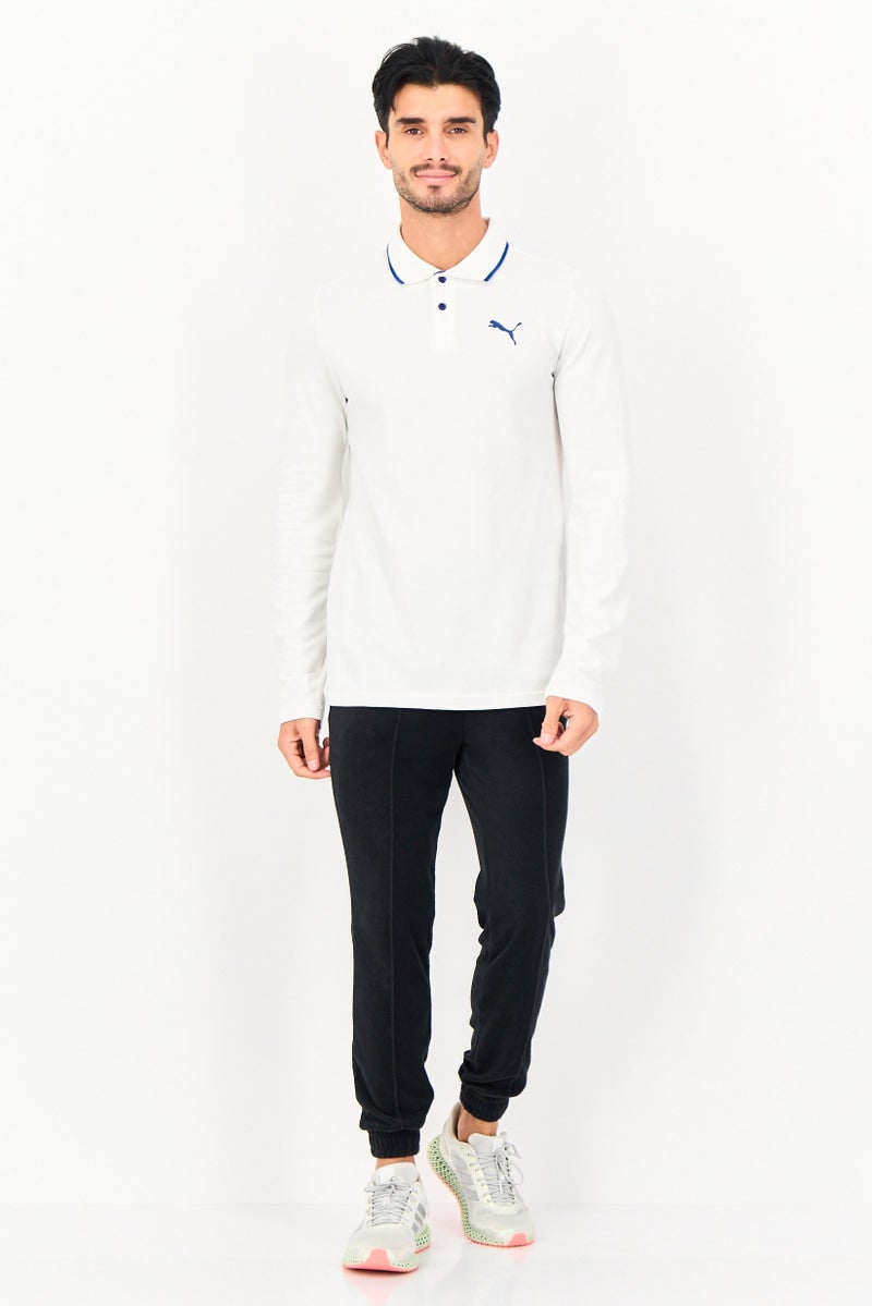 PUMA قميص بولو رياضي للرجال بأكمام طويلة مع شعار العلامة التجارية، أبيض - Image 2