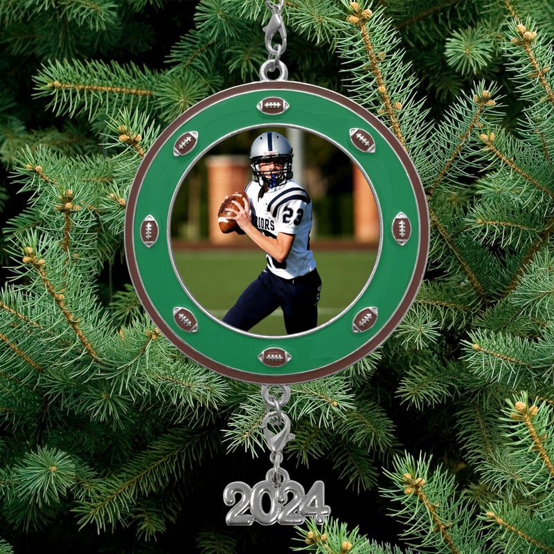 بانبيري ديزاينز صورة كرة القدم زخرفة عيد الميلاد المؤرخة 2024 - حلية صورة لاعب الرياضة المتأخير. - Image 4