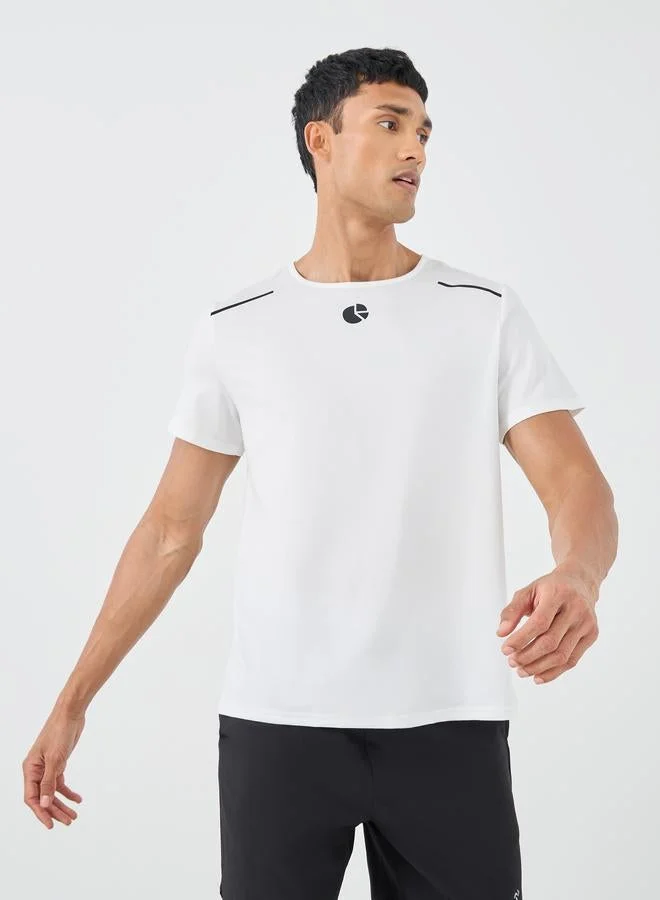 Styli Active Minimal Print Shoulder Reflector Regular Fit T-Shirt