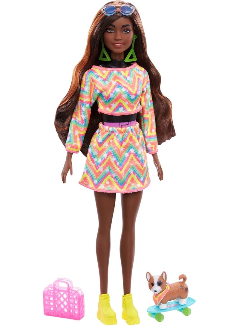 Barbie Color Reveal Totally Neon Fashions Doll with Orange-Streaked Brunette Hair & 25 Surprises Including Color Change, Gift for Kids - Image 4