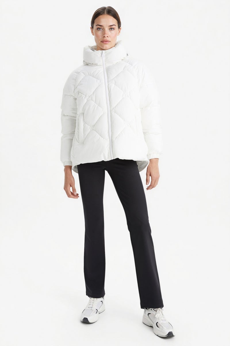 DeFactoFit Oversize Fit Pockets Hooded Puffer Jacket - Image 2