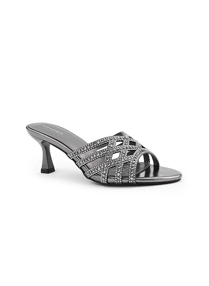 أيقون Elegant heel slipper with secure ankle strap.