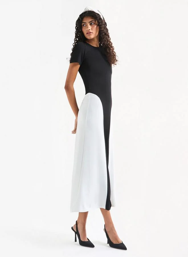 Splash FAV Colourblock A-line Midi Dress with Round Neck and Short Sleeves