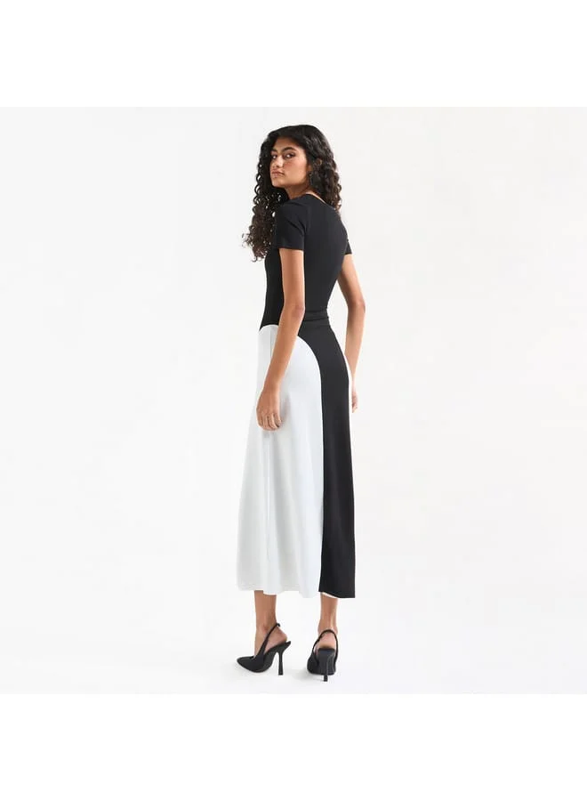 Splash FAV Colourblock A-line Midi Dress with Round Neck and Short Sleeves