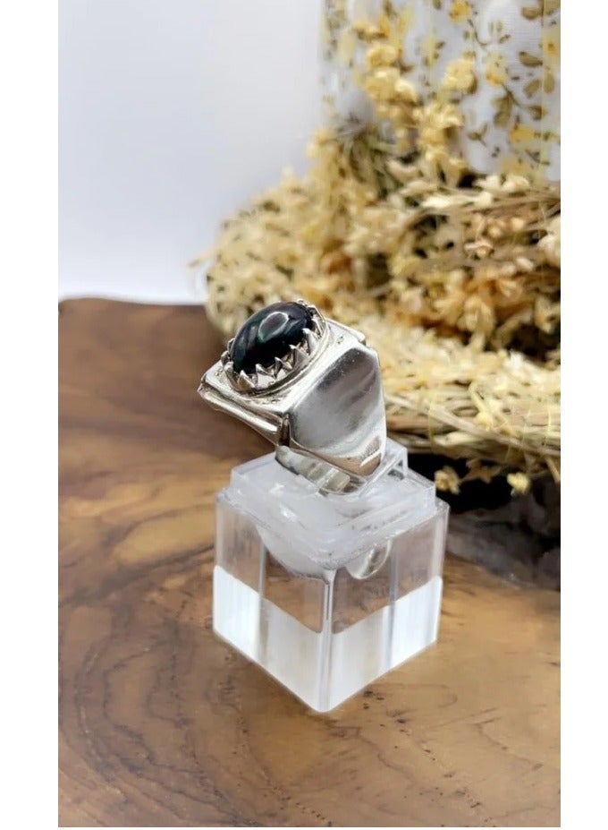 OtherMax A royal ring with an opal stone studded with 4 diamonds - Image 4