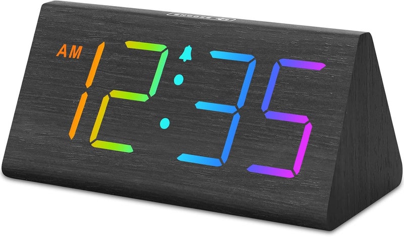 دريم سكاي منبه خشبي رقمي من لغرفة النوم - ساعة مكتب كهربائية RGB بأرقام كبيرة، منفذ USB، إنذار عالٍ للنوم الثقيل، تحكم في الخافت ومستوى الصوت، غفوة، ديكور خشبي (يعمل بمحول) - Image 1