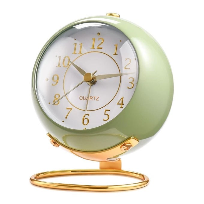 SMALL TABLE CLOCKS CLASSIC NONTICKING TABLETOP ALARM CLOCK WITH BACKLIGHT BATTERY OPERATED DESK ASTRONAUT CLOCK WITH HD GLASS FOR LIVING ROOM BEDROOM BEDSIDE INDOOR DECORMULTI COLOR