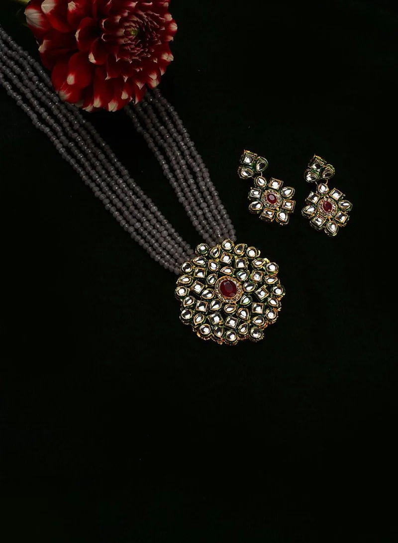 SOHI Gold Plated Designer Stone Necklace Set