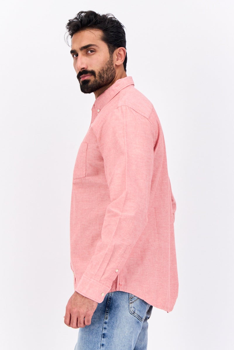 GAP قميص رجالي عادي بأكمام طويلة، لون أحمر هيثر - Image 2