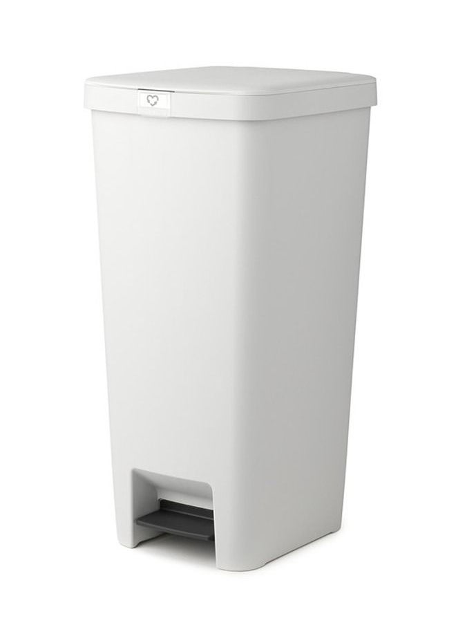 brabantia Stepup Pedal Bin Stepup Pedal Bin 40 Litre Light Grey  - Image 2