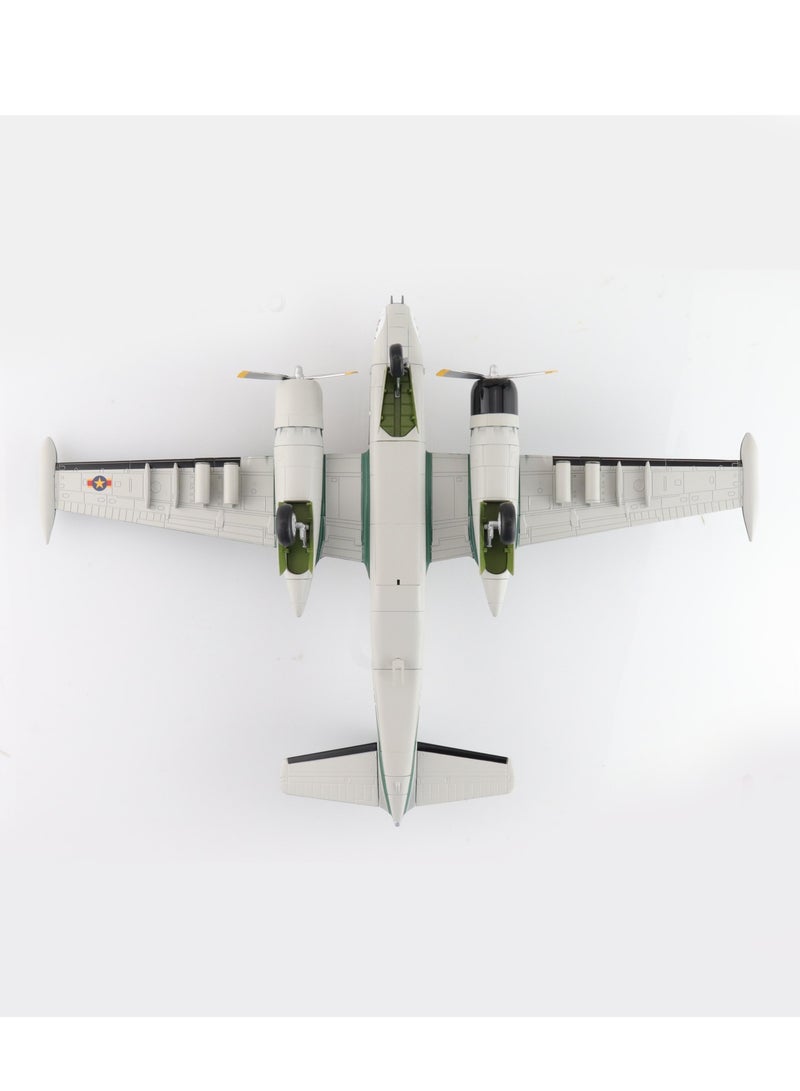 فايتر جيفتس 1:72 دوغلاس B-26K مكافحة الغازي دييكاست نموذج القوات الجوية الكونغولية، #64-17649، برازافيل، الكونغو، 1965 - Image 4